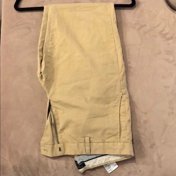 5 Pack of Banana Republic Chino Pants 33x32 - Picture 4 of 6